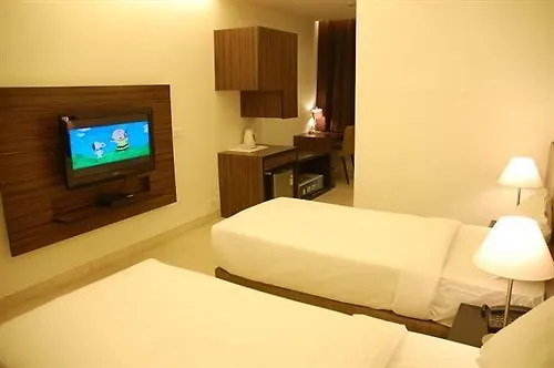 Red Earth Hotel Gurgaon